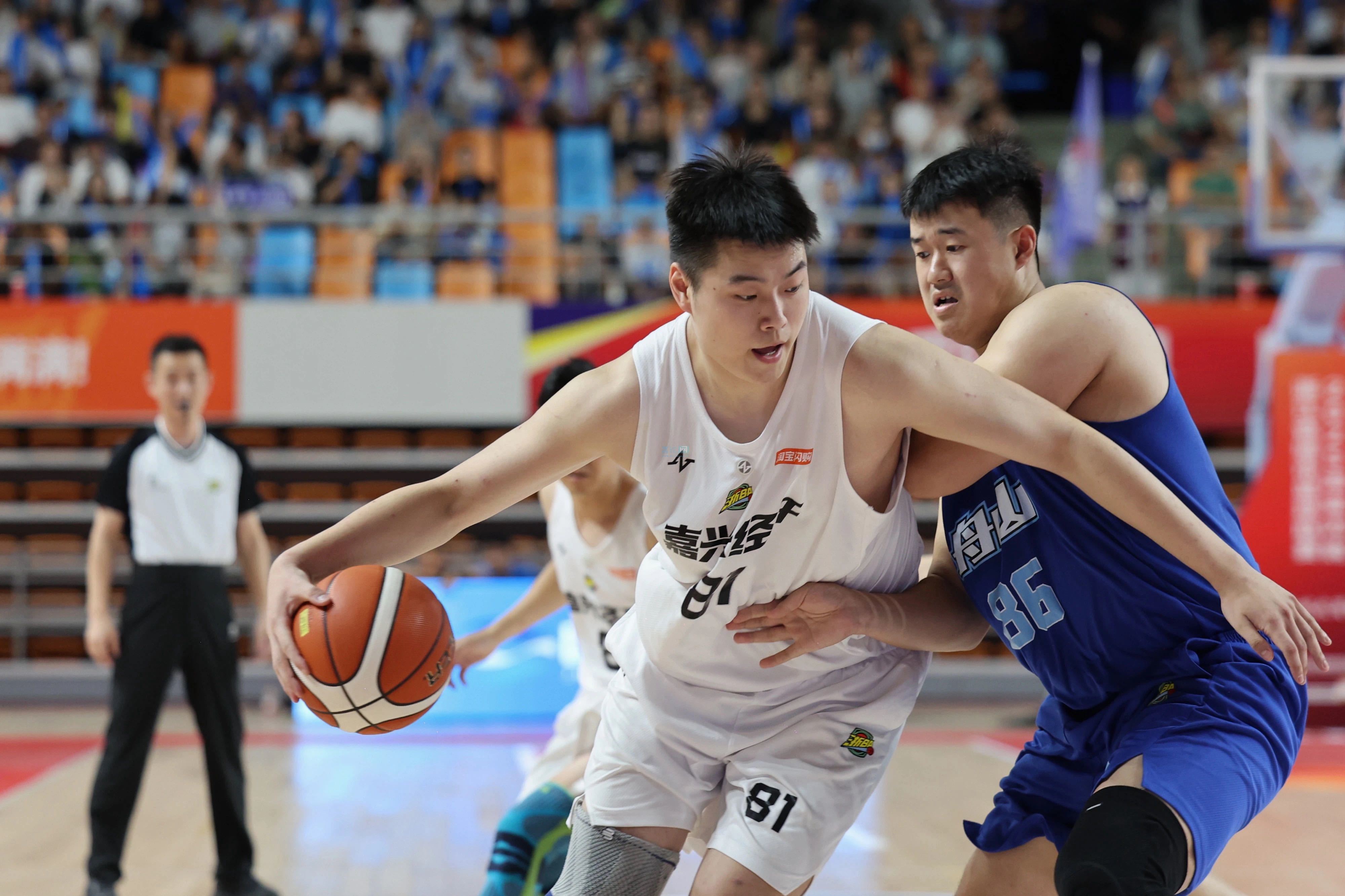 皇冠体育官网-离谱！风云突变孟菲斯灰熊国际比赛日门线救险风云突变休斯敦火箭清晨外线爆发，清晨费耶诺德备战荷甲的简单介绍